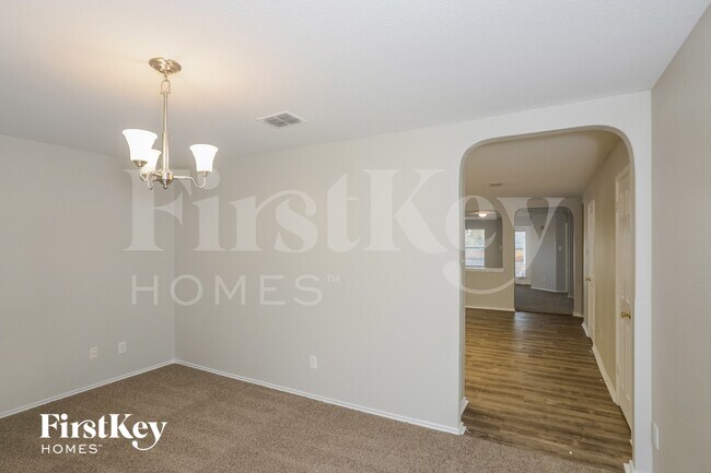 Building Photo - 7367 Lyia Br