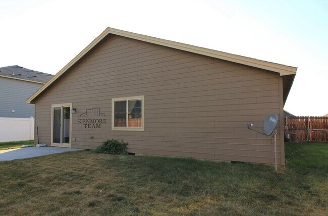 Building Photo - 3921 Montgomery Ln