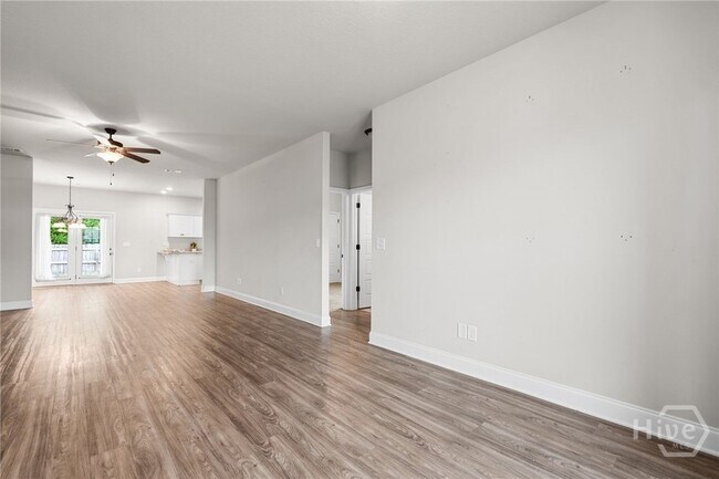 Building Photo - 211 Crosswinds Dr