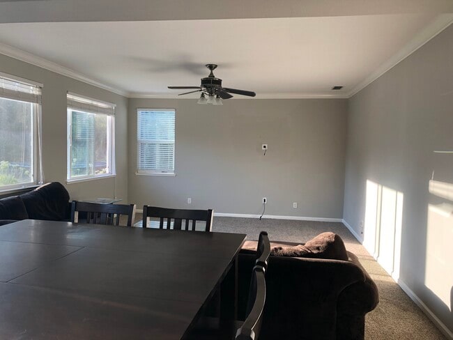 Building Photo - 554 Watercourse Ln