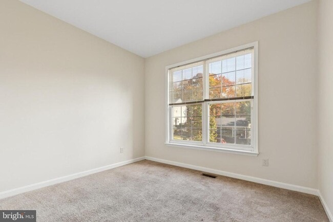 Building Photo - 17624 Overlook Rd