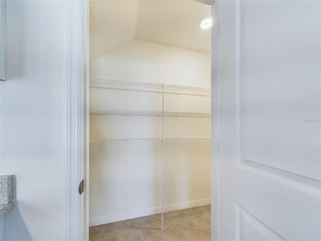 Building Photo - 8626 SW 46th Ave