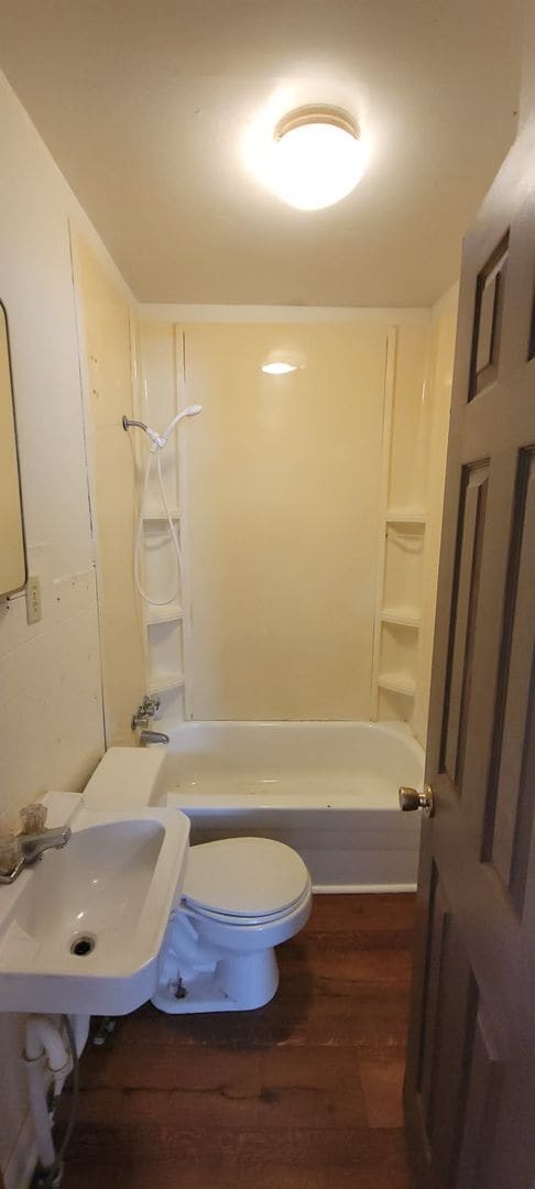 Building Photo - 2 BEDROOM 1 BATHROOM HOUSE FOR RENT