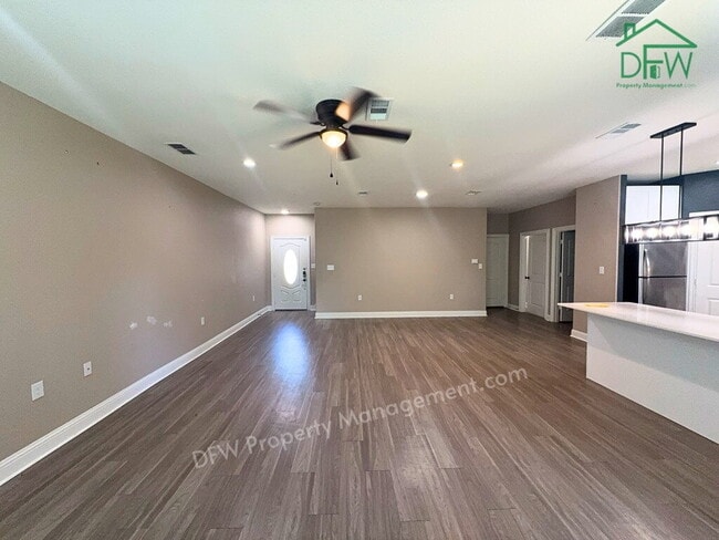 Building Photo - 3 Bed / 2.5 Bath in Wylie — 2 Car Garage, Fenced Yard, Available Now