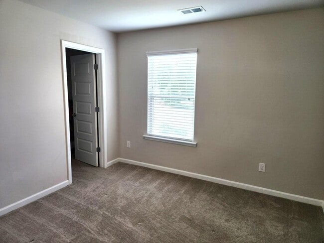 Building Photo - 101 McGinnis Cir