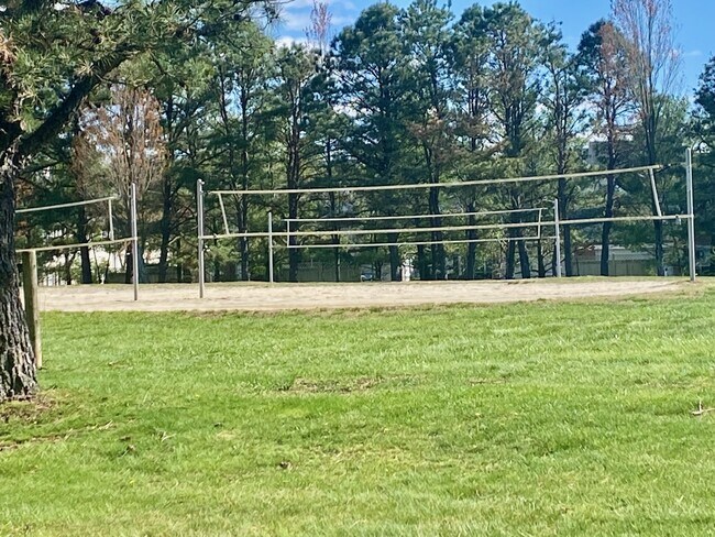 Building Photo - 6 Sequoia Ct