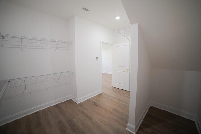 Building Photo - 219 Bienville Pl
