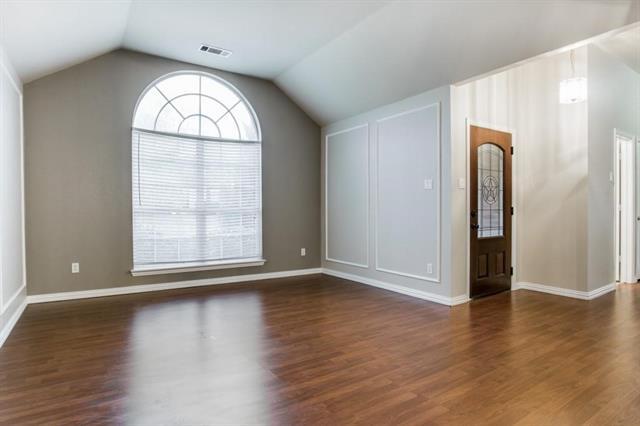 Building Photo - 883 San Jacinto Dr