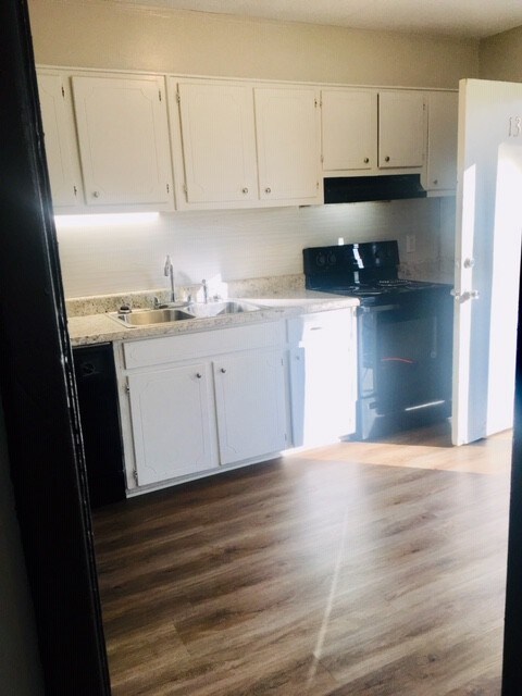 Primary Photo - 100 Branham Ave SW