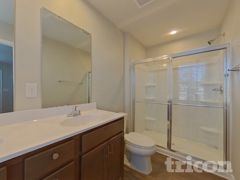 Building Photo - 8991 Celtic Dr