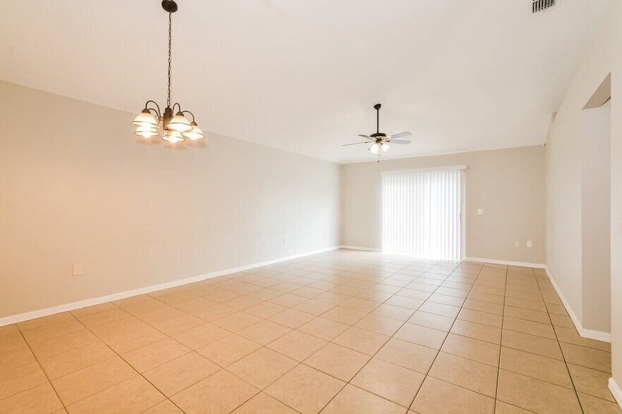 Building Photo - 2961 Elbib Dr
