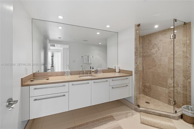 Building Photo - 6801 Collins Ave