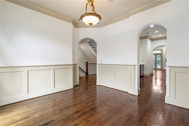 Building Photo - 58 Sheridan Dr NE