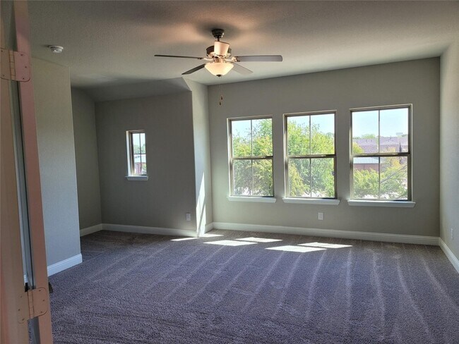 Building Photo - 124 Settlers Wy