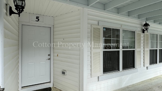 Building Photo - Beautiful 3BR/2BA home in Turtle Cove - $1...