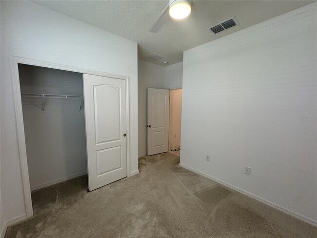 Building Photo - 279 Sunfish Dr