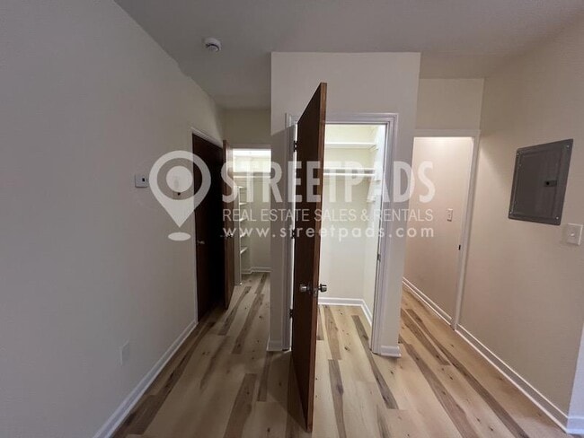 Building Photo - 1 bedroom in Boston MA 02135