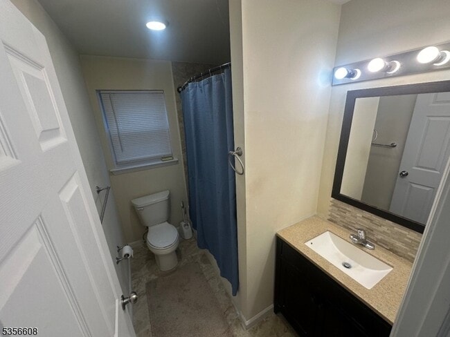 Building Photo - 283-285 Morris Avenue Unit