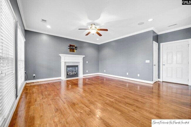 Building Photo - 120 Pinehurst Ct