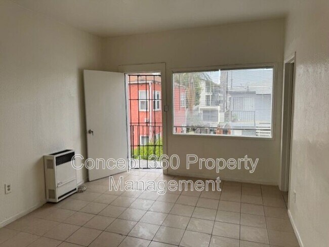 Building Photo - 758 Cerritos Ave