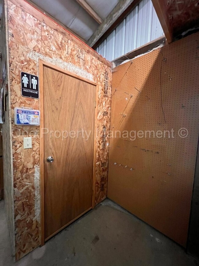 Building Photo - 24403 Gile Pl