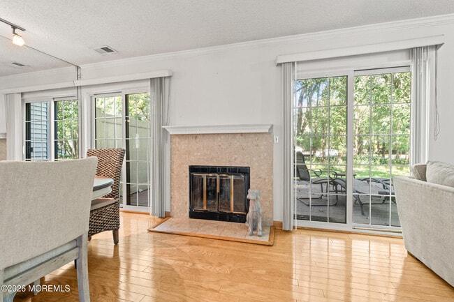 Building Photo - 39 Gimbel Pl