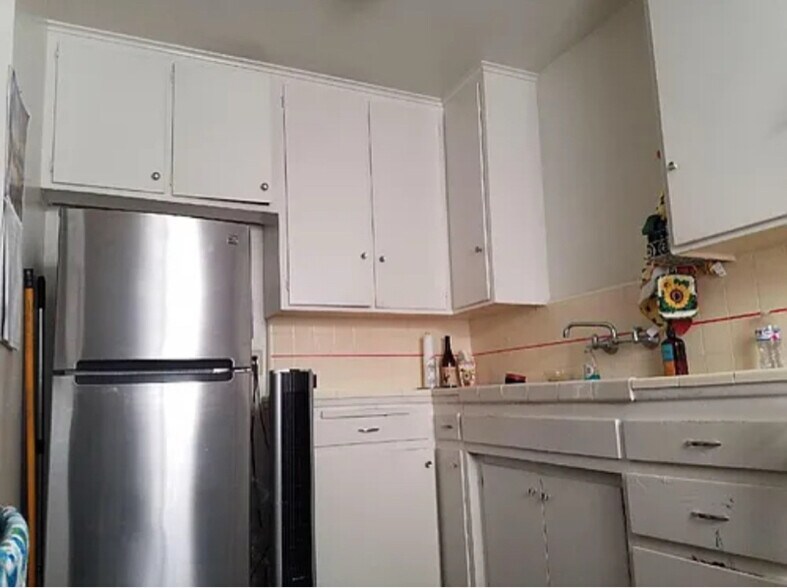 Primary Photo - 6138 Malabar St