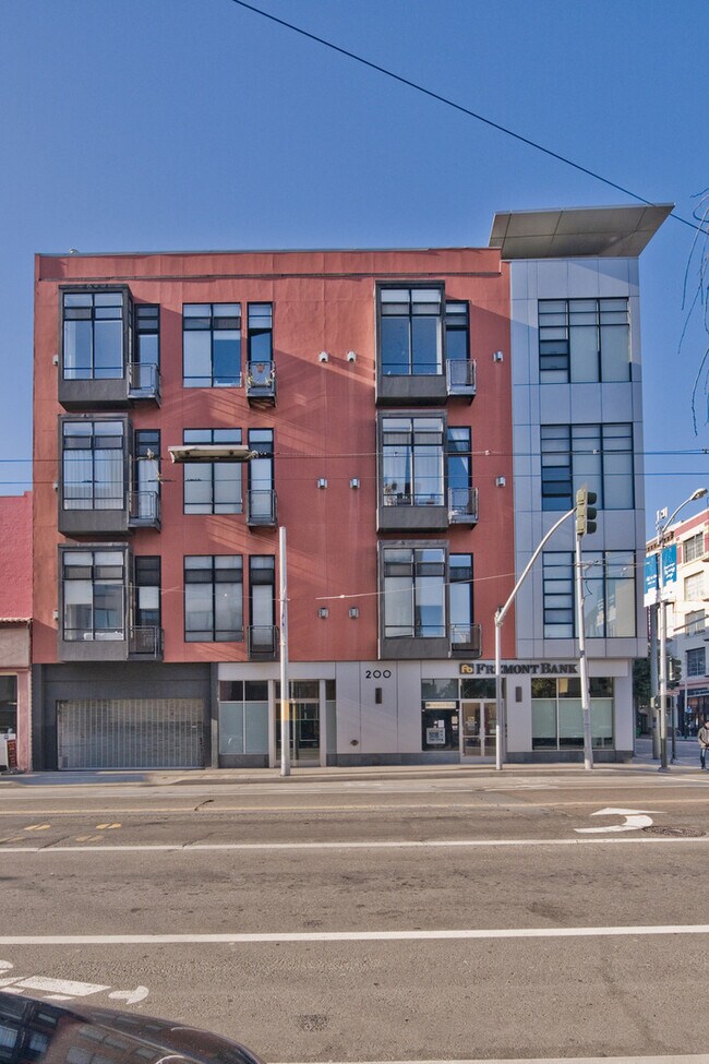 Building Photo - 200 Townsend St