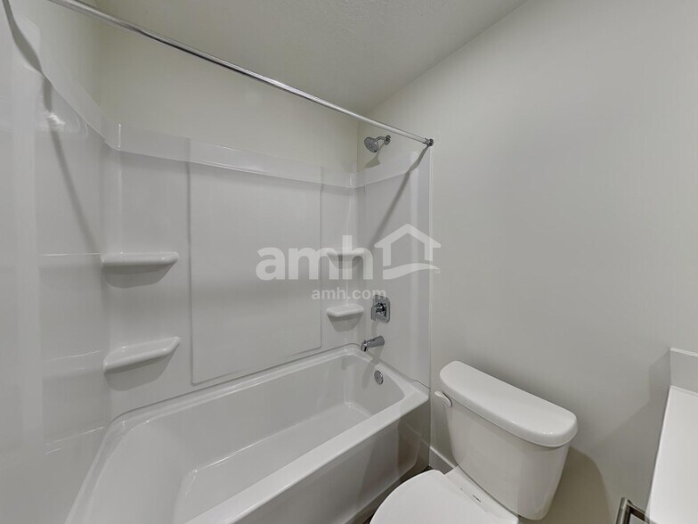 Building Photo - 4702 W Ore Strm Rd