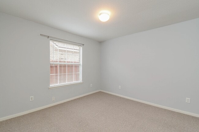 Building Photo - 430 Spindle Ridge Dr