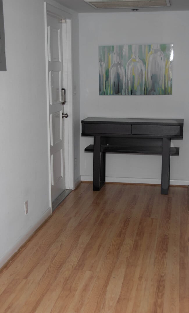 Building Photo - 2651 S Course Dr