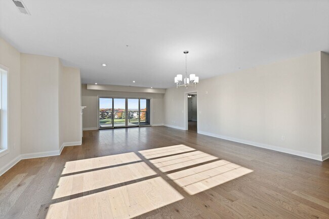Building Photo - 5233 Highpointe Lakes Dr