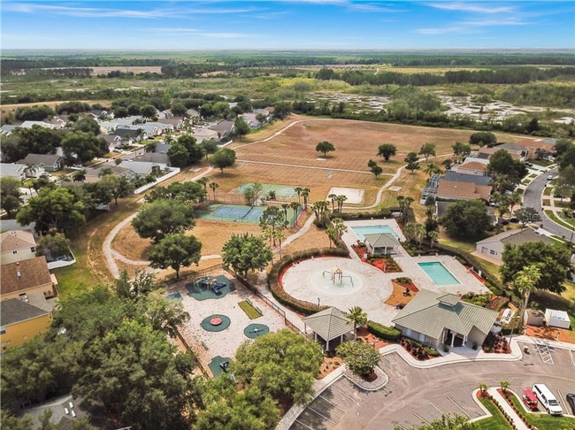 Building Photo - 15601 Bay Vista Dr