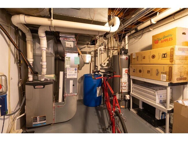 Building Photo - 139 Otis Avenue