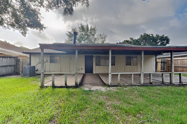 Building Photo - 7339 Boysenberry Ln