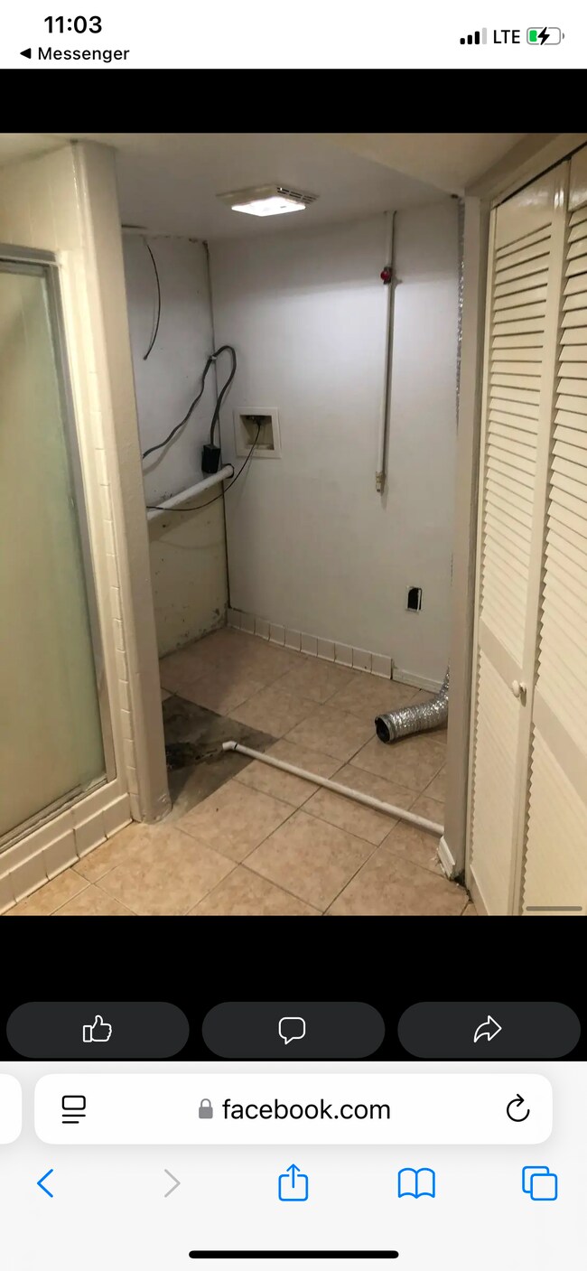 Basement bathroom/washer and dryer hook-ups - 196 S 1000 E