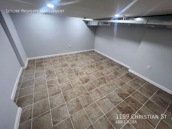 Building Photo - 1109 Christian St