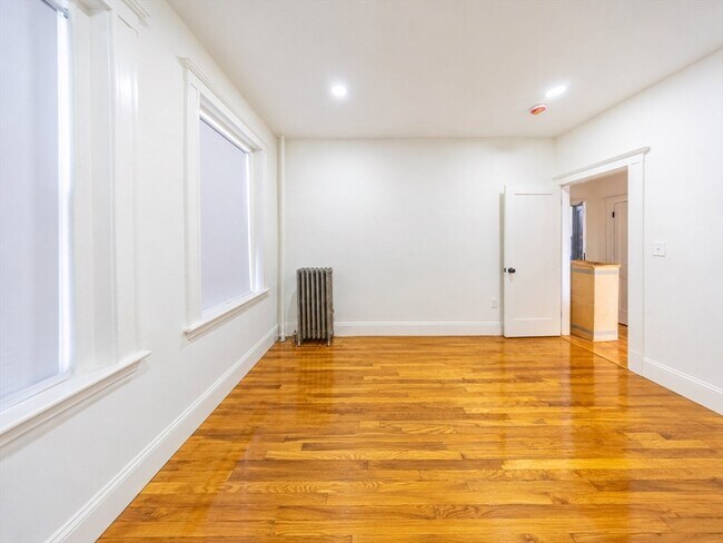 Building Photo - 238 S Huntington Ave