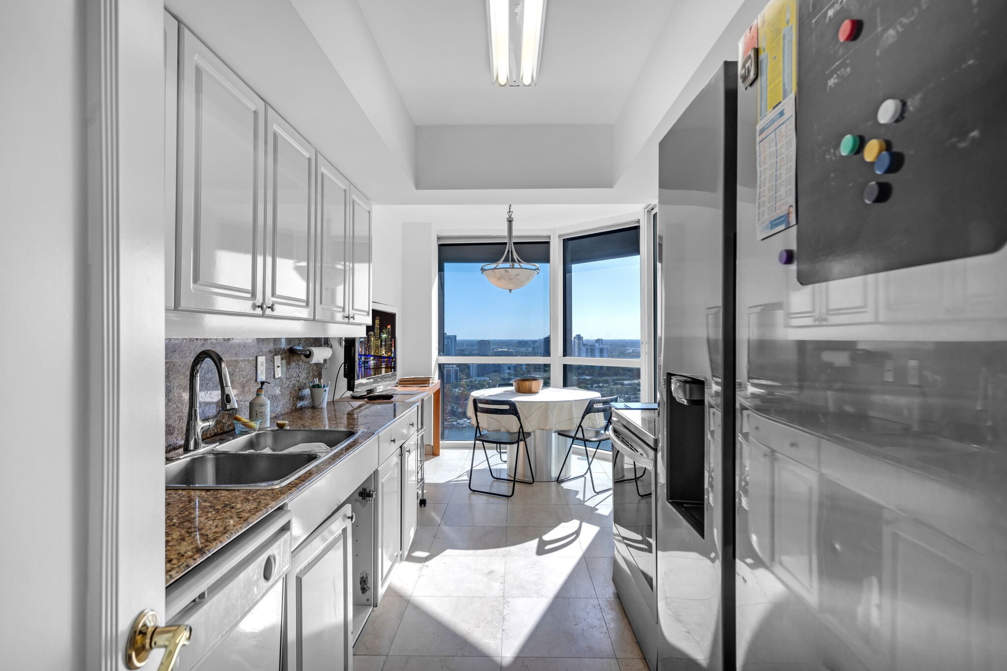 Building Photo - 21205 Yacht Club Dr