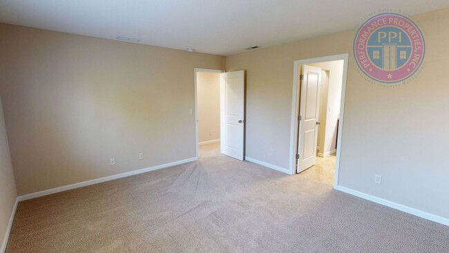 Building Photo - DEPOSIT FREE MOVE-IN WITH OBLIGO!  Orenco ...