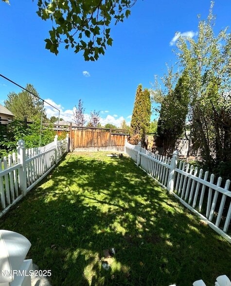 Building Photo - 3140 Scarlet Oaks Ct