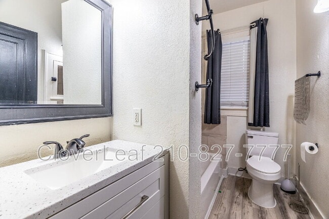 Building Photo - 723 E Euclid Ave