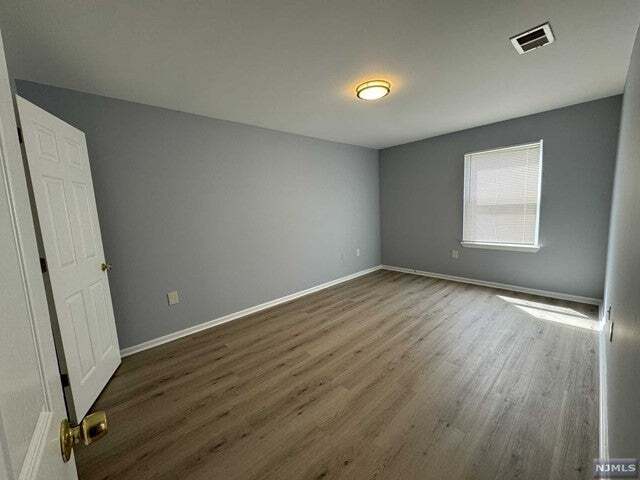 Building Photo - 40 11th Ave W