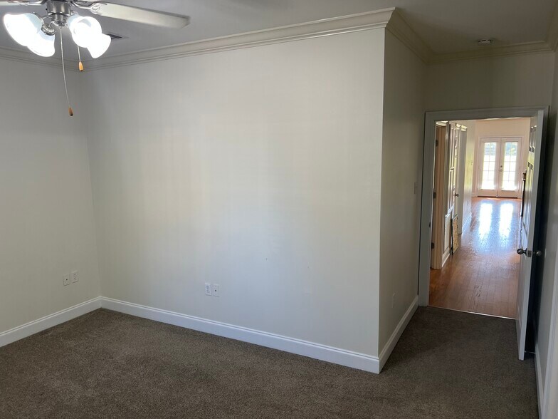 Master Bed - 38035 Post Office Rd