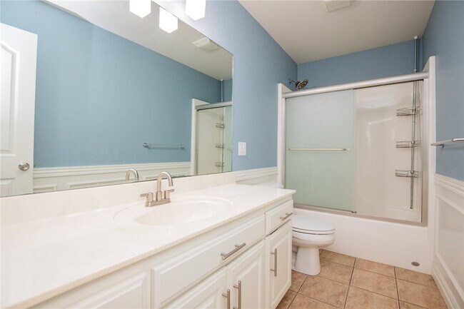 Building Photo - 14198 Rolling Hills Dr