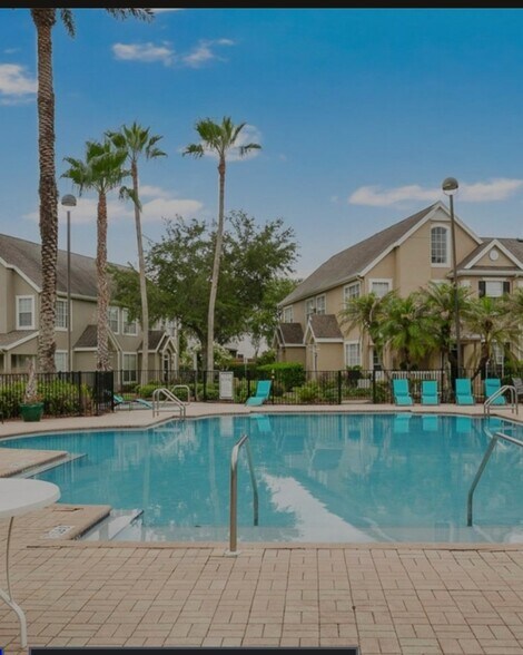 Building Photo - 8997 Lee Vista Blvd