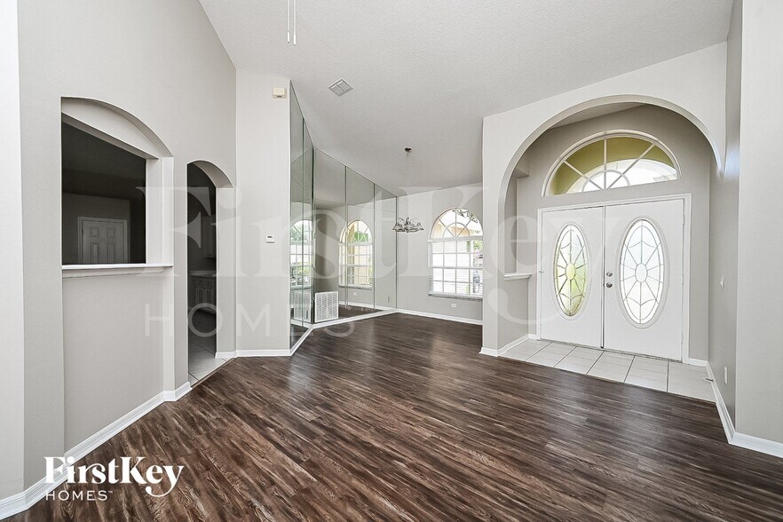 Building Photo - 4318 Brooke Dr