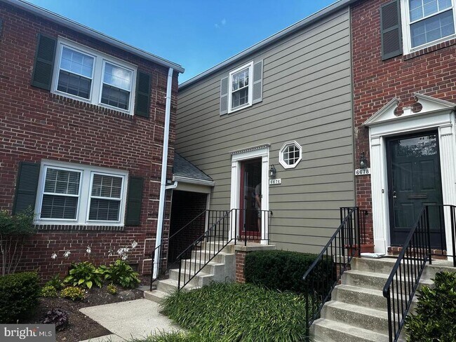Building Photo - 6676 Hillandale Rd