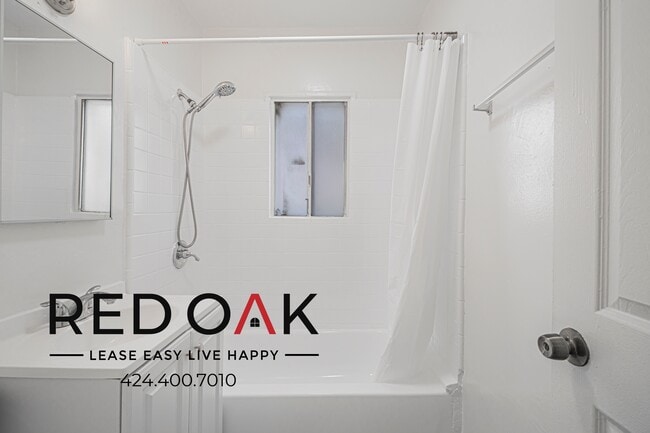 Building Photo - 12145 Pine St