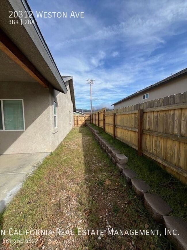 Building Photo - 20312 Weston Ave